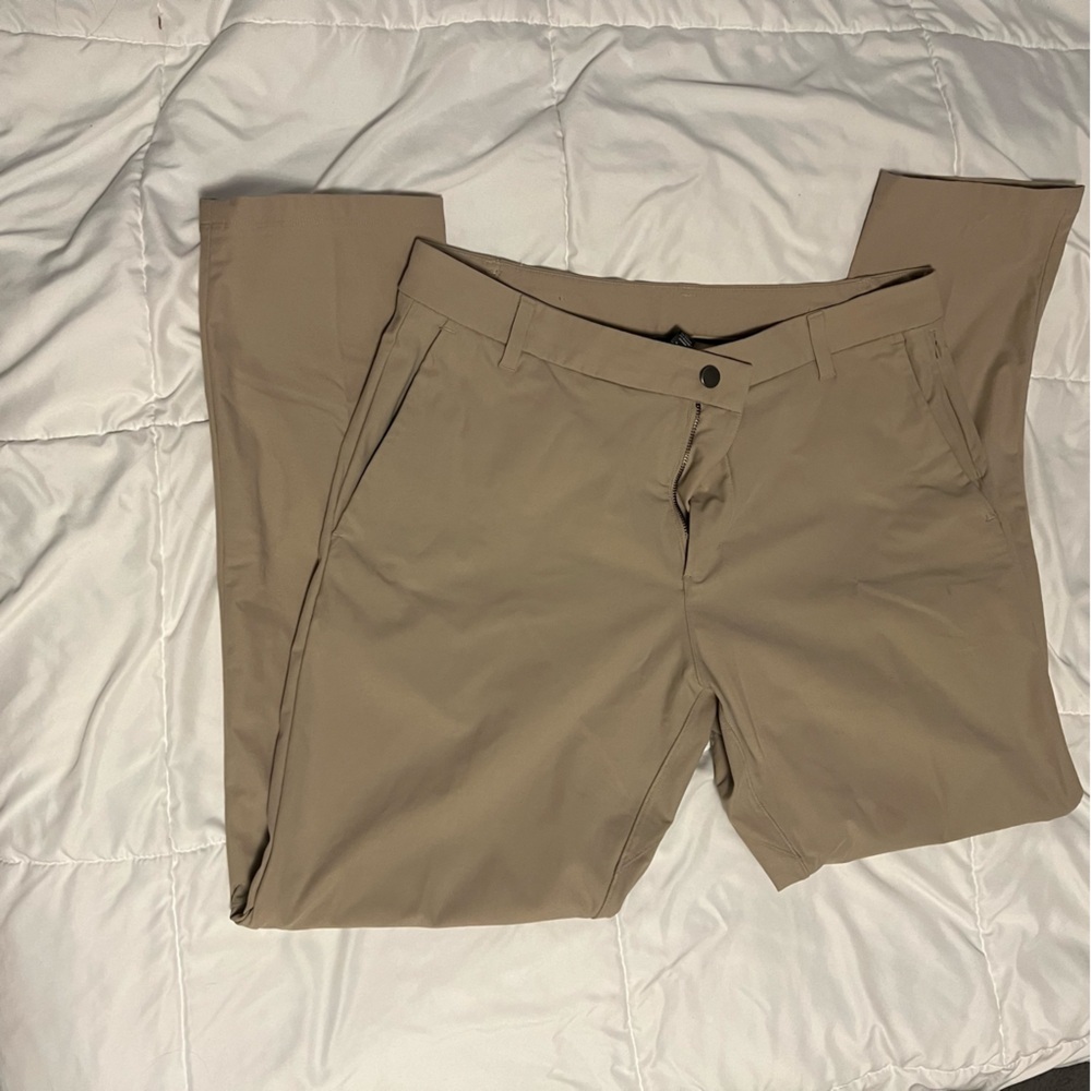 Men’s Lululemon ABC Classic-Fit Trouser.